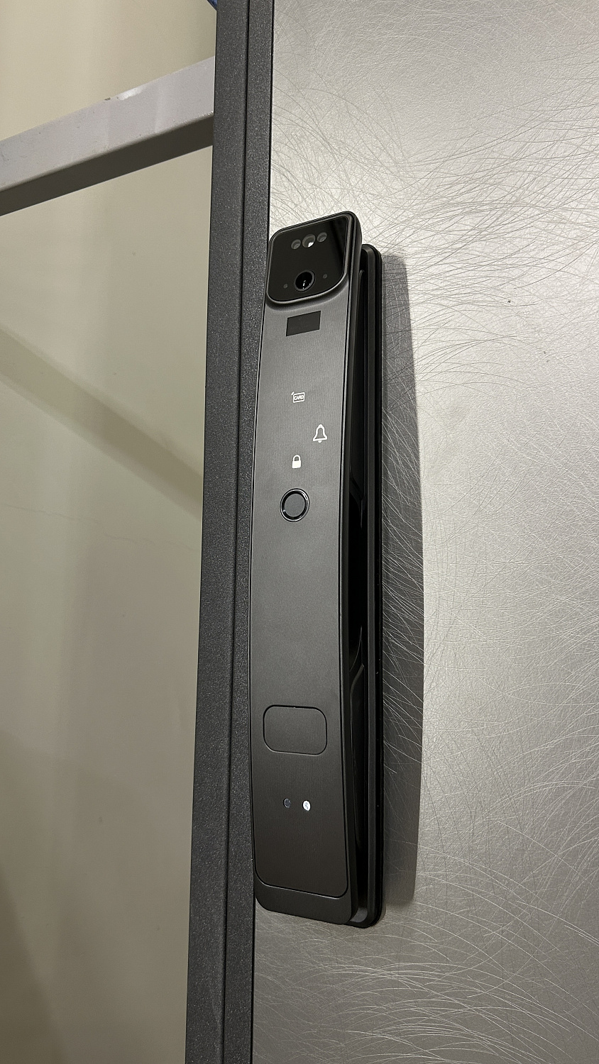 Смарт-замок RIVALE C-1 на входную дверь, Face ID, со сканером для распознавания отпечатка пальцев и смарт картой